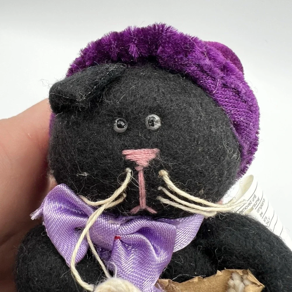 Vintage Hallmark Halloween Plush Black Cat Witch Fridge Magnet Pumpkin‎